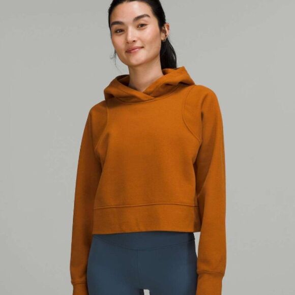 lululemon athletica Sweaters - Lululemon caramel brown cropped hoodie